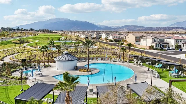 $699,000 | 2464 Yellowstone Way, Rialto, CA 92377