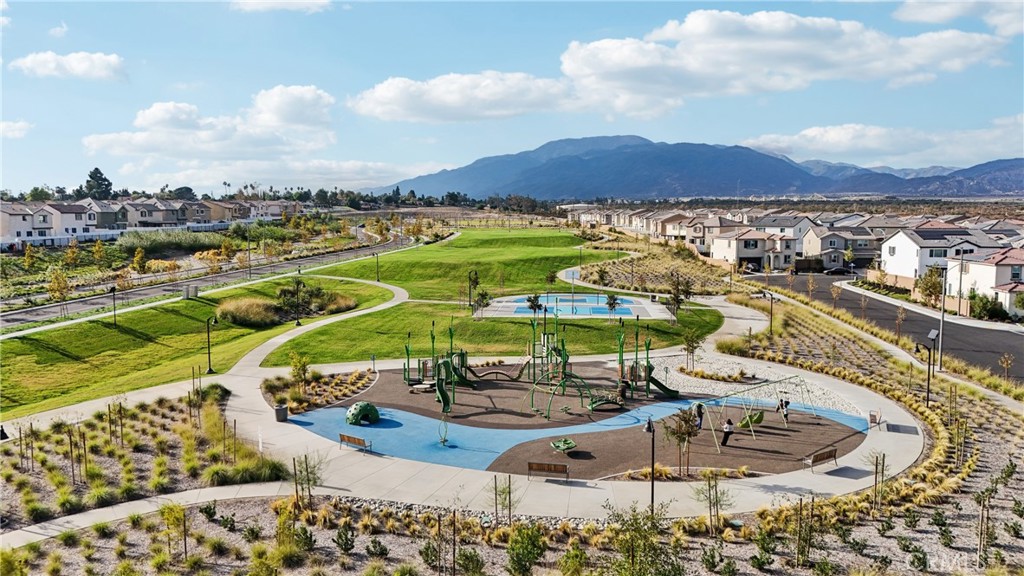 2464 Yellowstone Way Rialto, CA 92377 - Photo 66 of 75