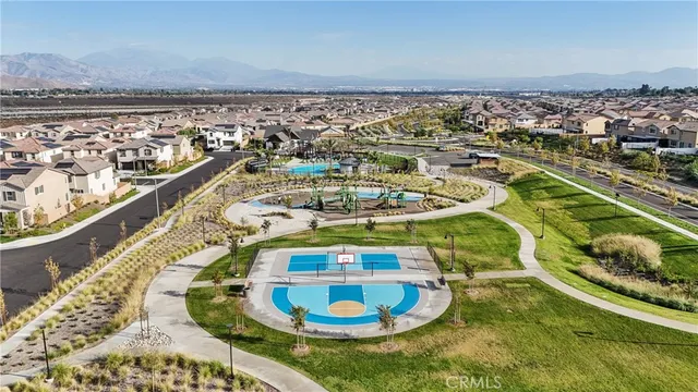 $699,000 | 2464 Yellowstone Way, Rialto, CA 92377