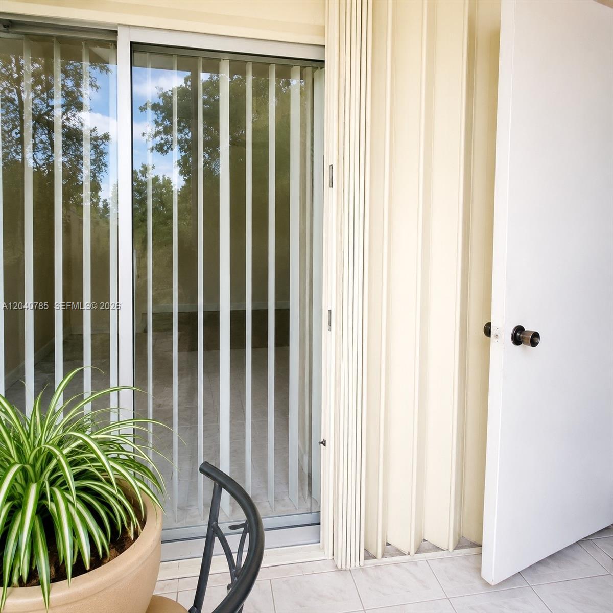 301 Cambridge Road, Unit 306 Hollywood, FL 33024 - Photo 11 of 16 Hurricaine shutters