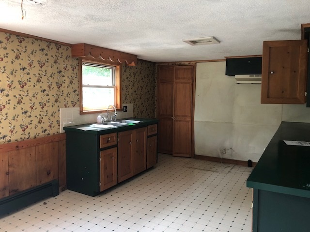 121 Hewitt Road Bristol, VT 05443 - Photo 7 of 11