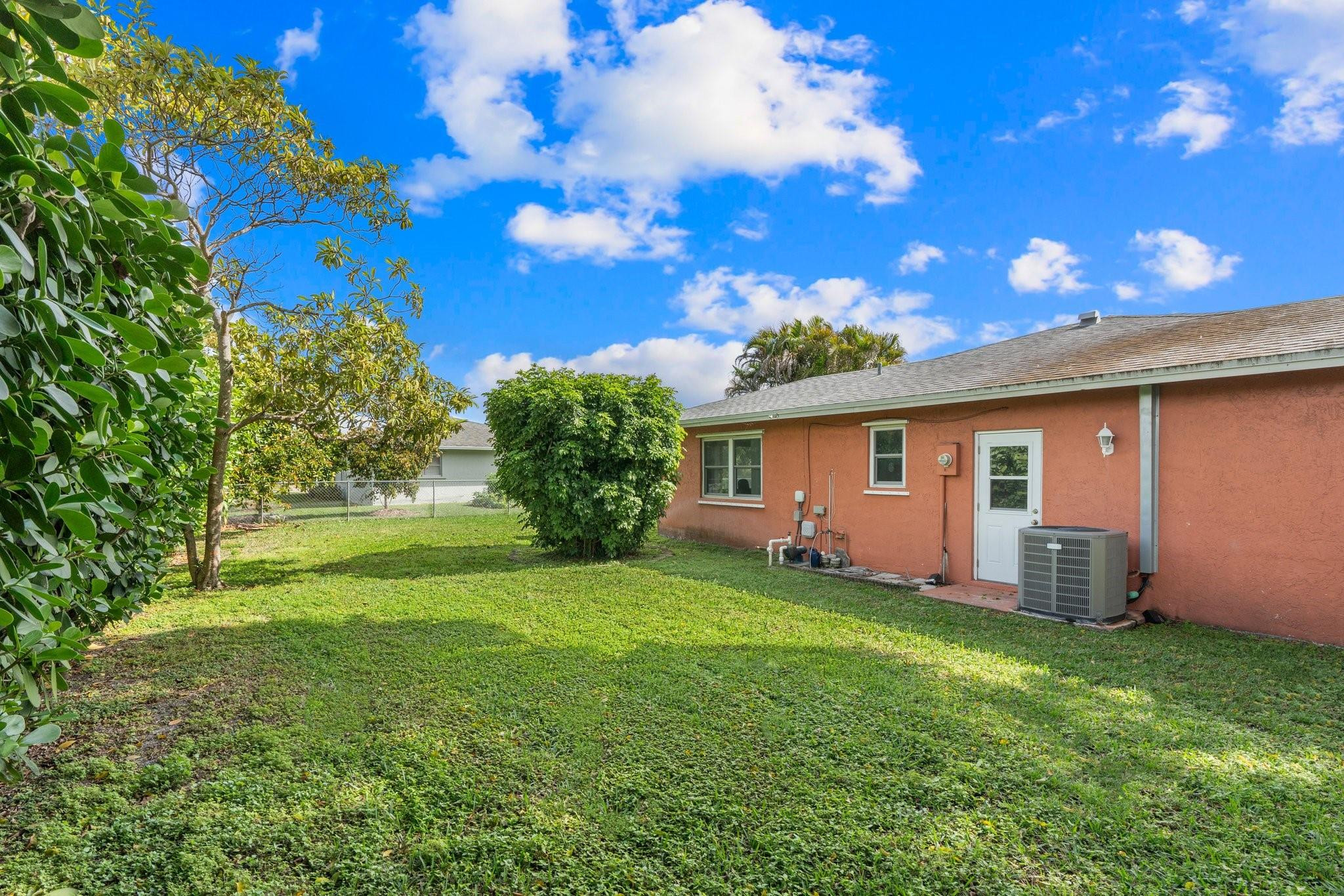 10855 Granite Street Boca Raton, FL 33428 - Photo 25 of 28 Backyard