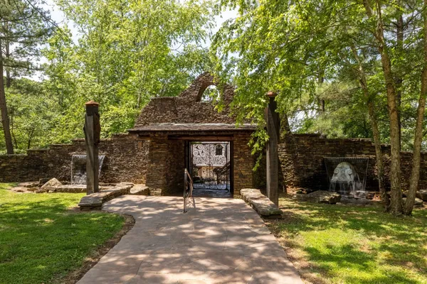 $4,499,000 | 721 Three Point Road, Muscle Shoals, AL 35661
