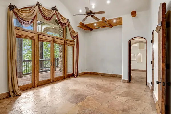 $4,499,000 | 721 Three Point Road, Muscle Shoals, AL 35661