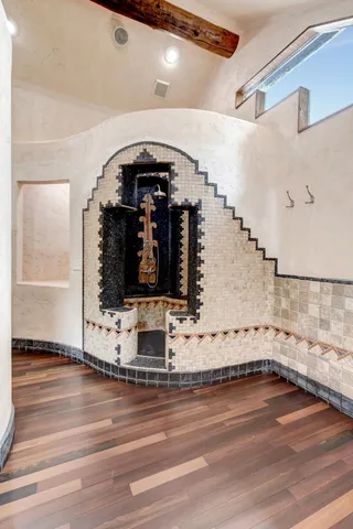 $7,200,000 | 721 Three Point Road, Muscle Shoals, AL 35661