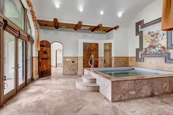 $4,499,000 | 721 Three Point Road, Muscle Shoals, AL 35661