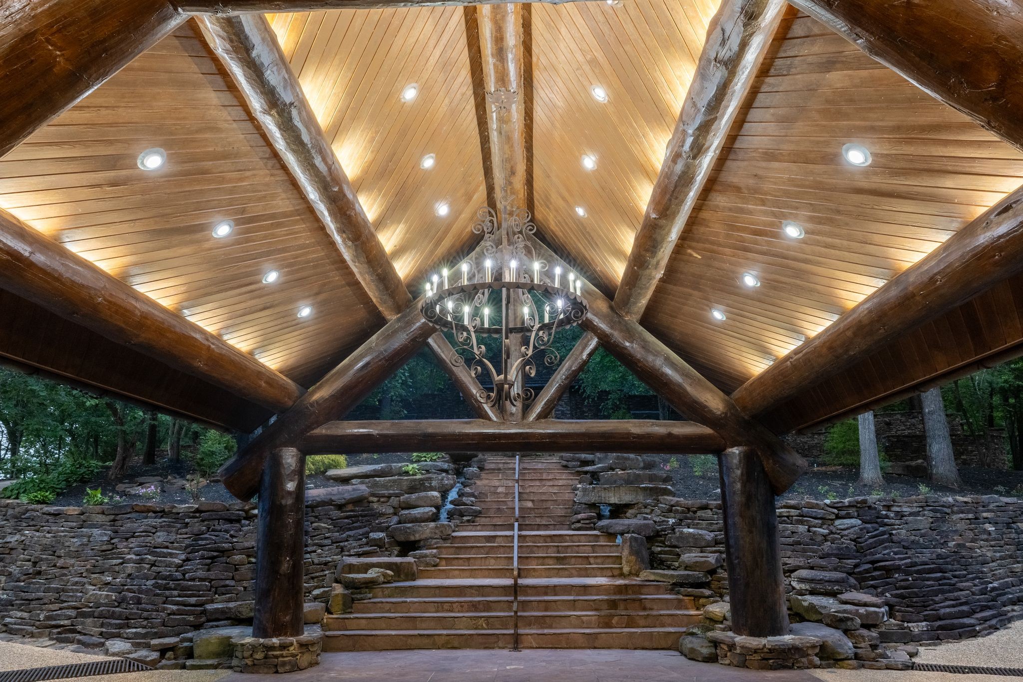 721 Three Point Road Muscle Shoals, AL 35661 - Photo 6 of 51 a view of entryway