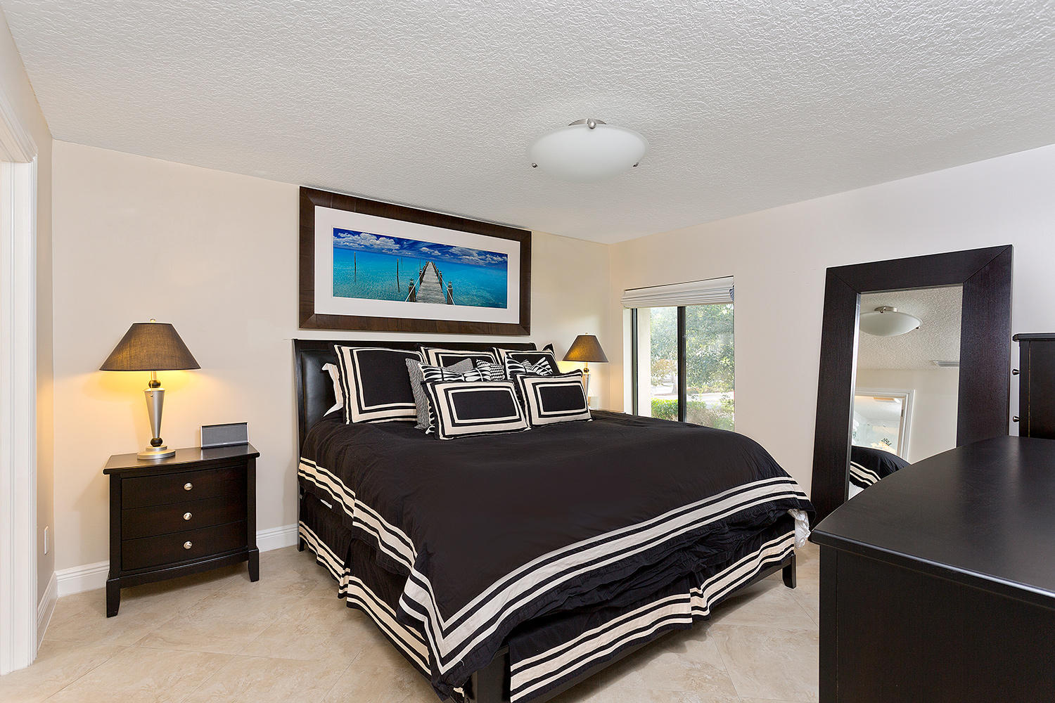 5200 East Club Circle, Unit 2040 Boca Raton, FL 33487 - Photo 13 of 24 11_Masterbedroom_1