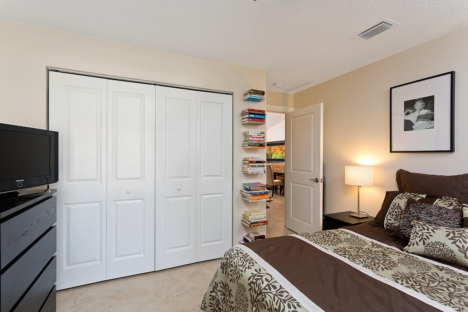 5200 East Club Circle, Unit 2040 Boca Raton, FL 33487 - Photo 18 of 24 16_Bedroom2_2