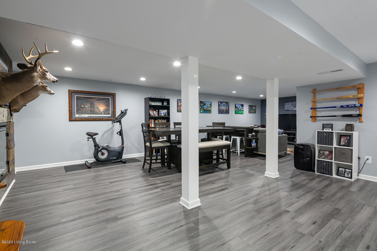 3047 Greenbriar Road Mount Washington, KY 40047 - Photo 41 of 52 44