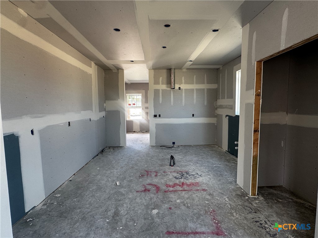 1776 Longmire Loop Temple, TX 76502 - Photo 6 of 22 Gallery Image 6