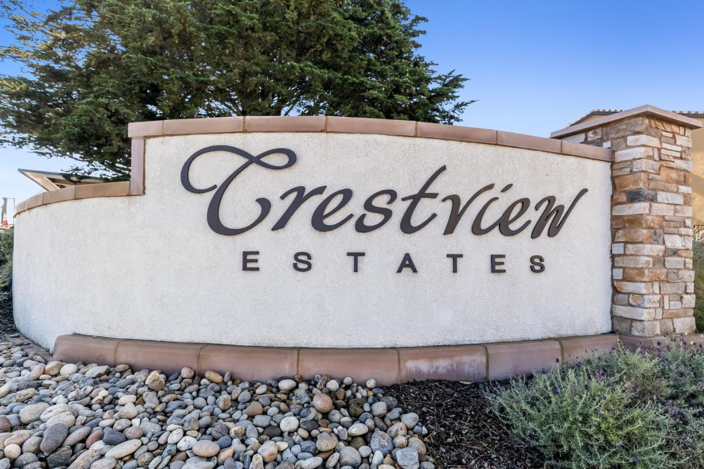 261 Crestview Circle Daly City, CA 94015 - Photo 3 of 45 a close up of a sign