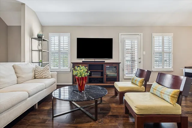 $349,950 | 1810 Gillette Street, Houston, TX 77019