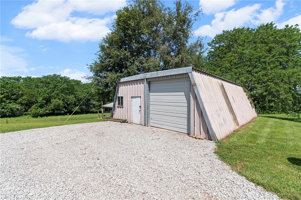 8235 Northwest Kidder Road Kidder, MO 64649 - Photo 37 of 58