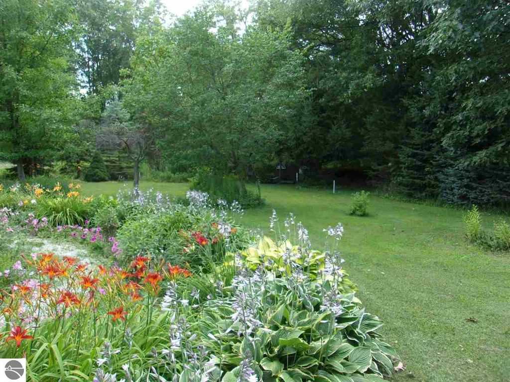 4745 West Fremont Road Blanchard, MI 49310 - Photo 2 of 5 1850899-1.JPG