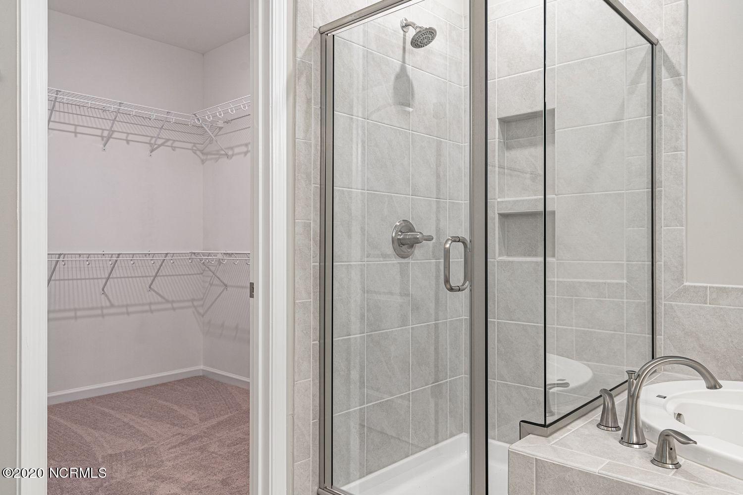 1329 Lt Congleton Road Wilmington, NC 28409 - Photo 17 of 23 8 master b 2