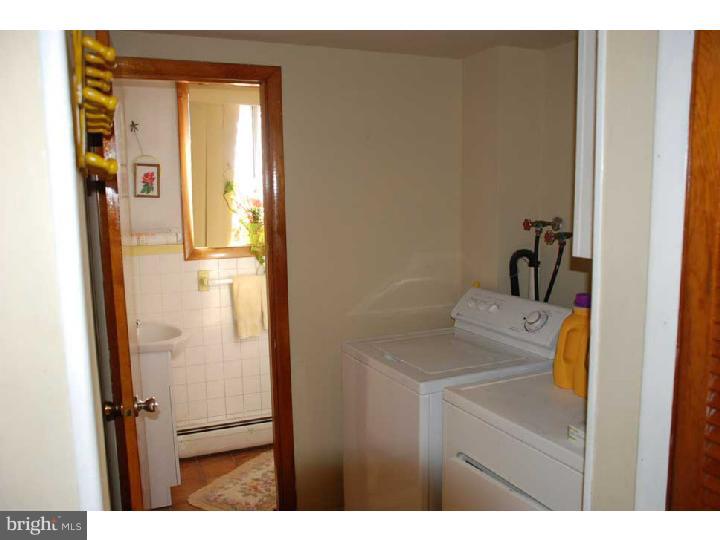 8759 Ashton Road Philadelphia, PA 19136 - Photo 21 of 24 Laundry Room