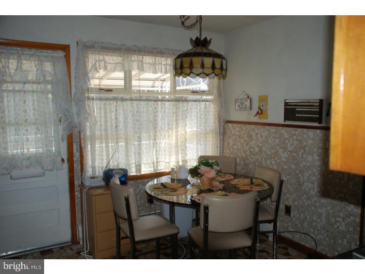 8759 Ashton Road Philadelphia, PA 19136 - Photo 9 of 24 Kitchen