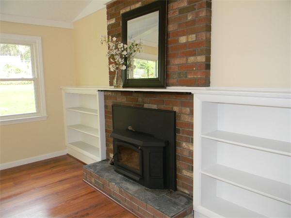 7 Billow Street Worcester, MA 01604 - Photo 11 of 21 Gallery Image 11