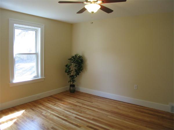 7 Billow Street Worcester, MA 01604 - Photo 12 of 21 Gallery Image 12