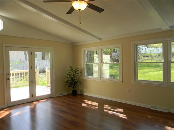 7 Billow Street Worcester, MA 01604 - Photo 9 of 21 Gallery Image 9