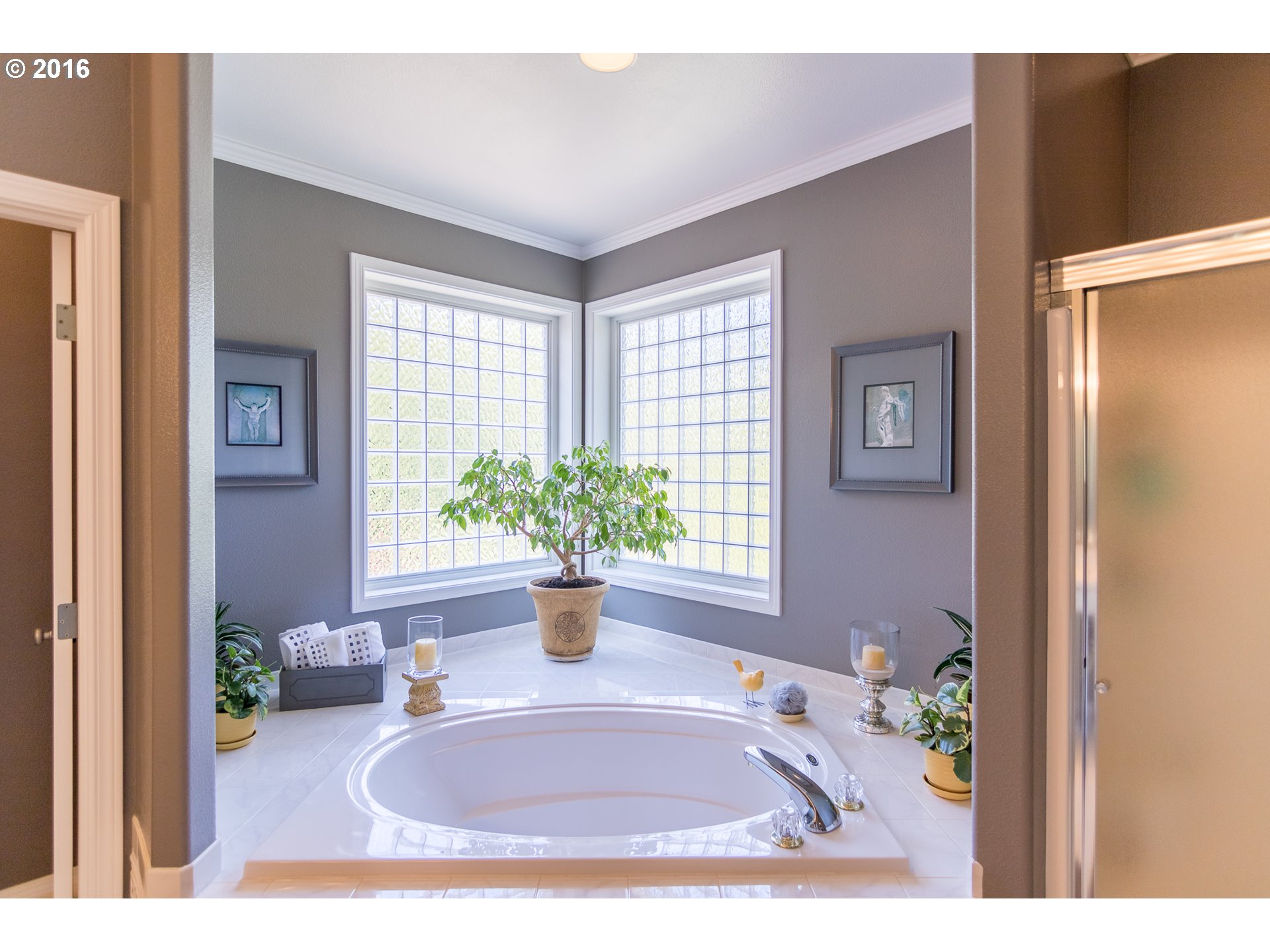 15806 Southwest Colyer Way Tigard, OR 97224 - Photo 24 of 32 a view of living room filled with furniture and potted plant