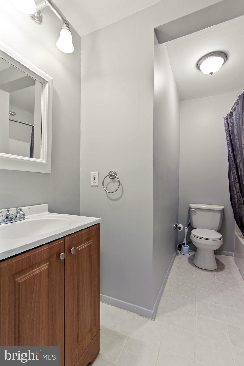 1817 Hanson Road Edgewood, MD 21040 - Photo 21 of 25 Hall Bathroom