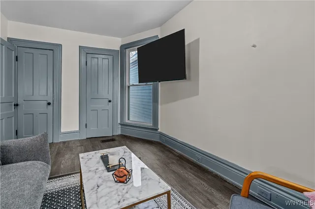 $1,700 | 58 Cottage Street, Unit 2, Buffalo, NY 14201