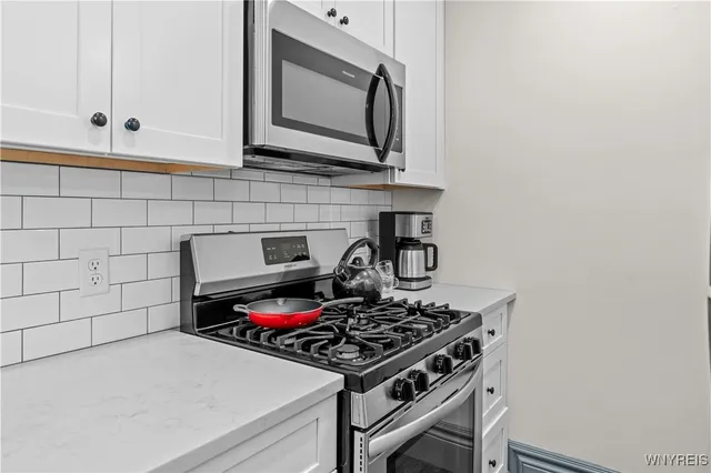 $1,700 | 58 Cottage Street, Unit 2, Buffalo, NY 14201