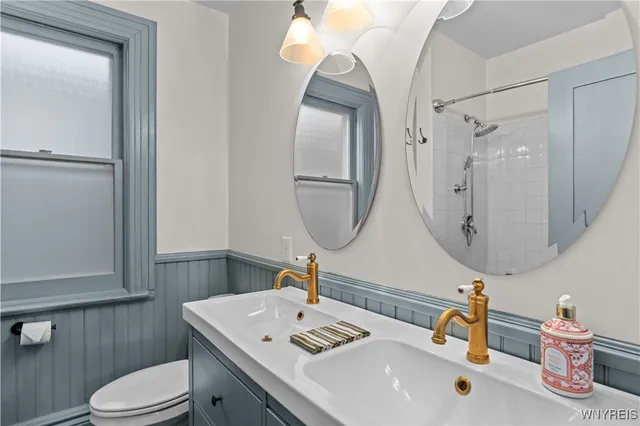 $1,700 | 58 Cottage Street, Unit 2, Buffalo, NY 14201