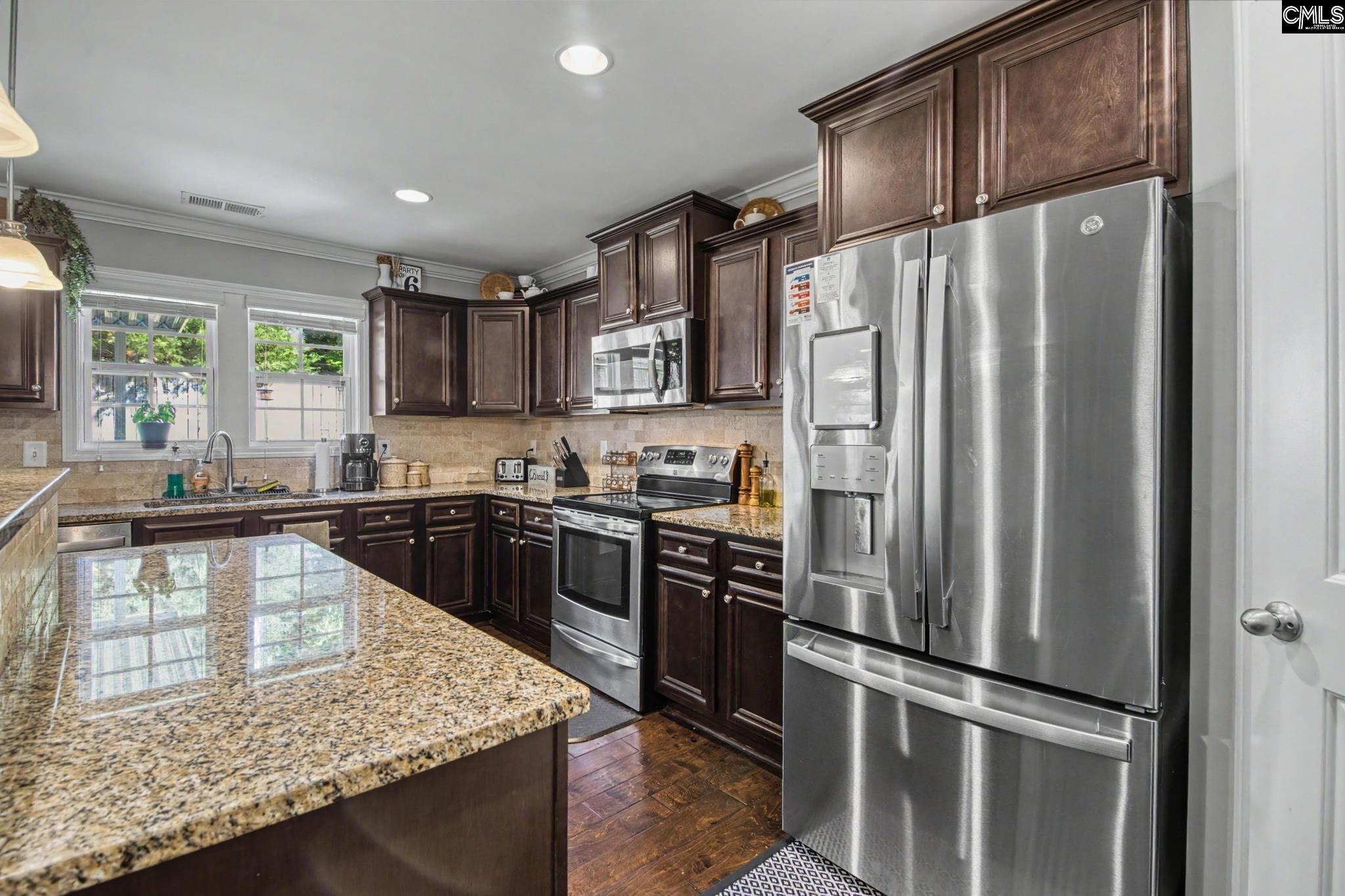 137 Palm Street Chapin, SC 29036 - Photo 4 of 30