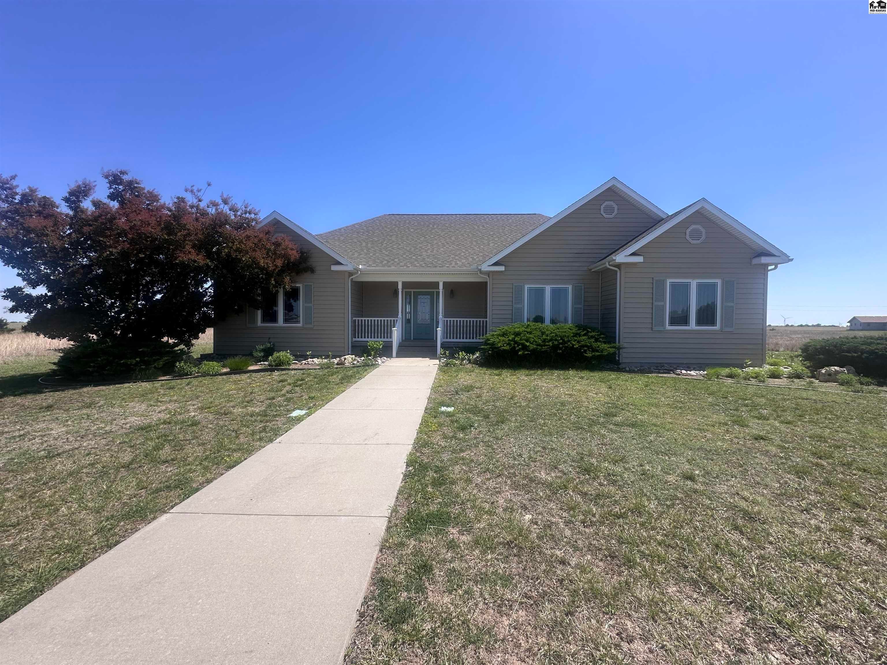 10204 East Ridge Road Pratt, KS 67124 - Photo 2 of 46 Gallery Image 2