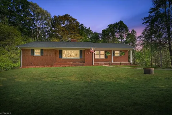 $399,900 | 5920 Loop Road, Clemmons, NC 27012