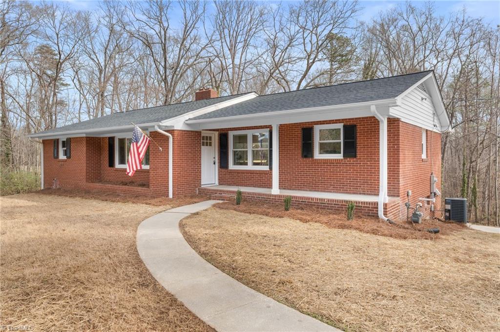 5920 Loop Road Clemmons, NC 27012 - Photo 2 of 45