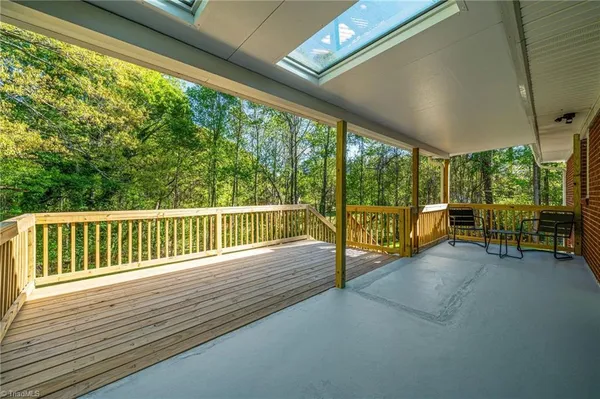 $389,900 | 5920 Loop Road, Clemmons, NC 27012