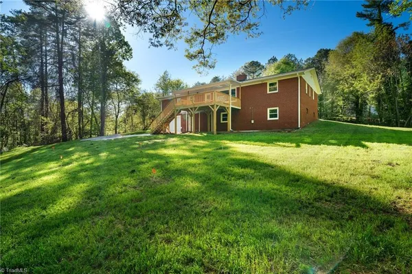 $389,900 | 5920 Loop Road, Clemmons, NC 27012