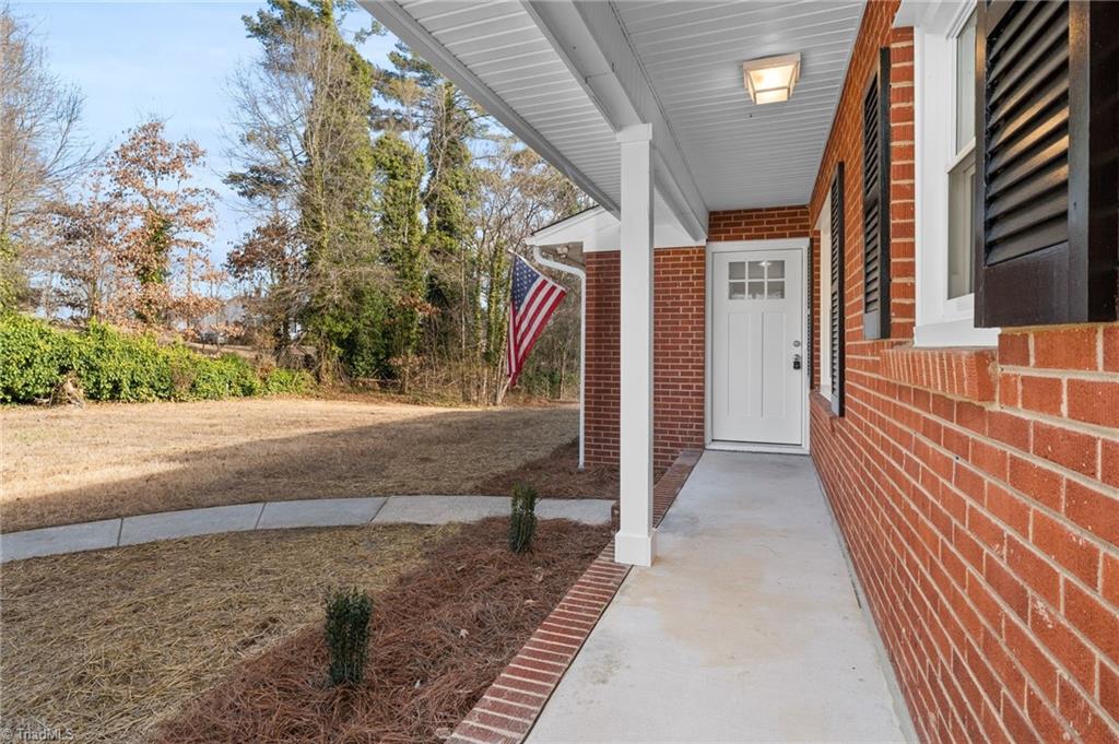 5920 Loop Road Clemmons, NC 27012 - Photo 6 of 45