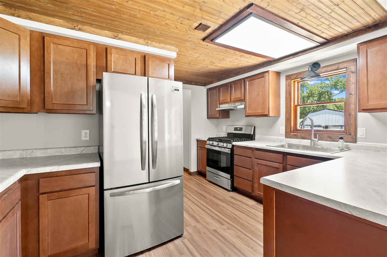 529 Riverside Drive Battle Creek, MI 49015 - Photo 11 of 42