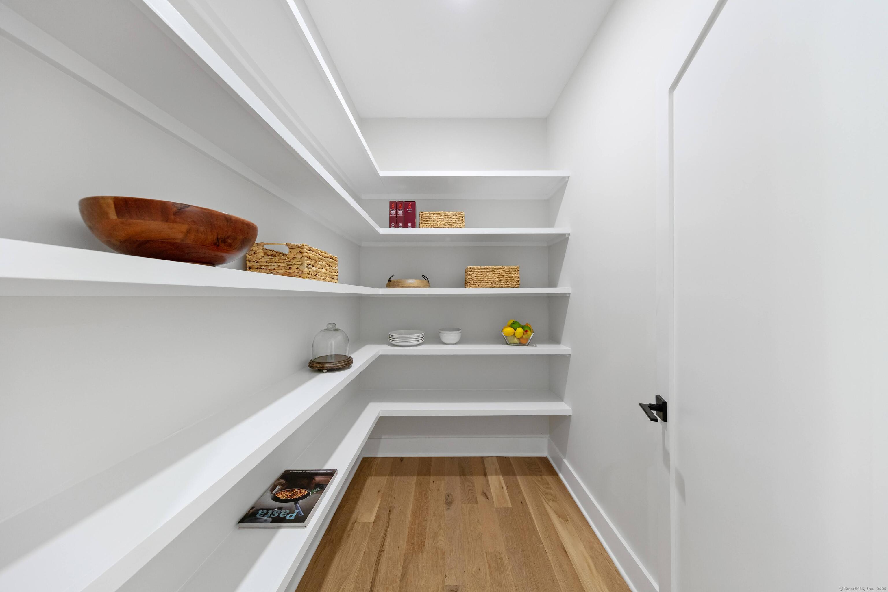 31 Gray Farms Road Stamford, CT 06905 - Photo 11 of 40 Walk-in pantry off kitchen