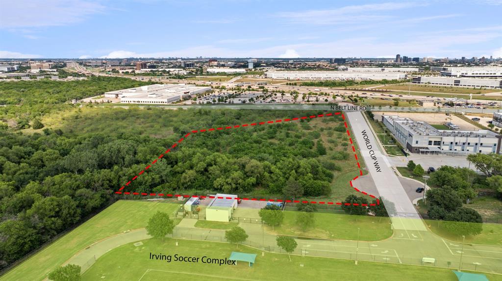 5200 North Belt Line Road Irving, TX 75038 - Photo 37 of 40 a view of a city with lawn chairs and a view of lake
