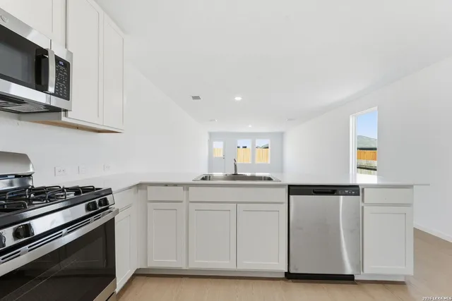 $230,000 | 9815 Abrams View, Converse, TX 78109