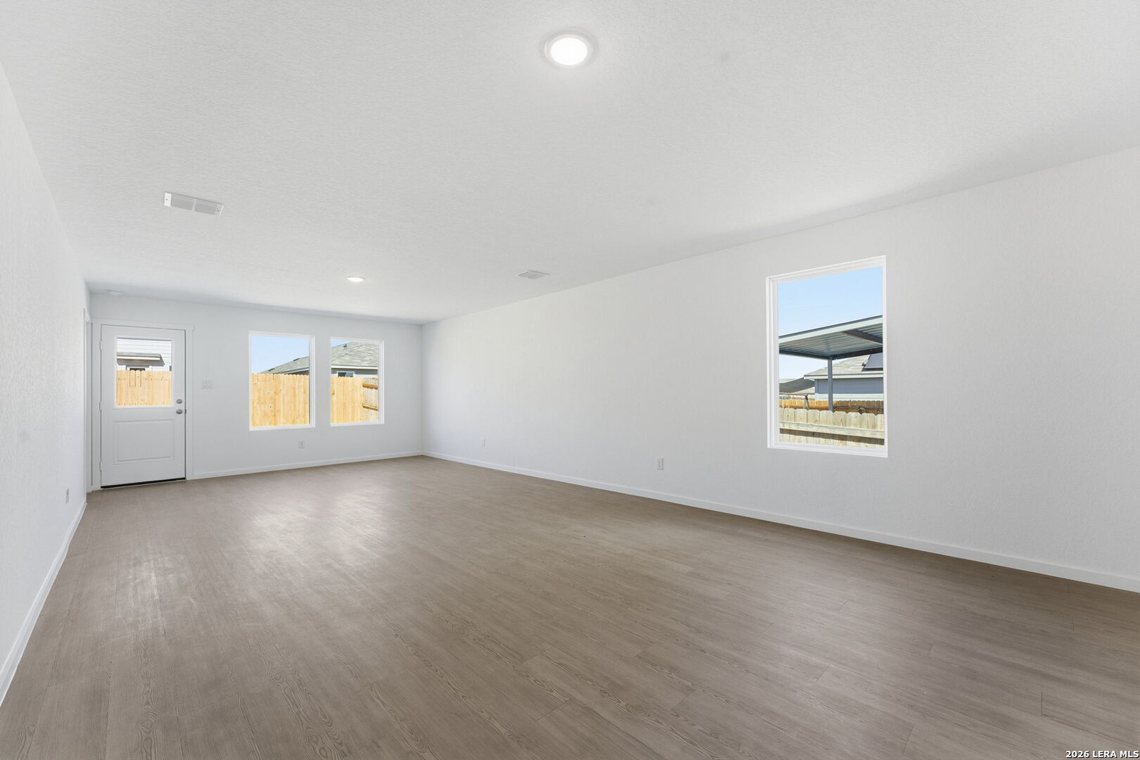 9815 Abrams View Converse, TX 78109 - Photo 15 of 23