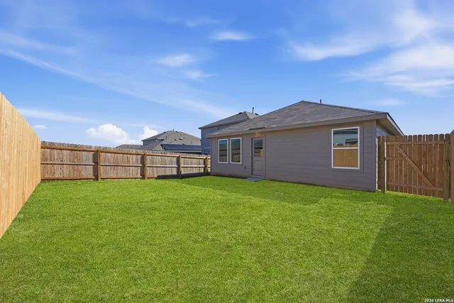 $230,000 | 9815 Abrams View, Converse, TX 78109