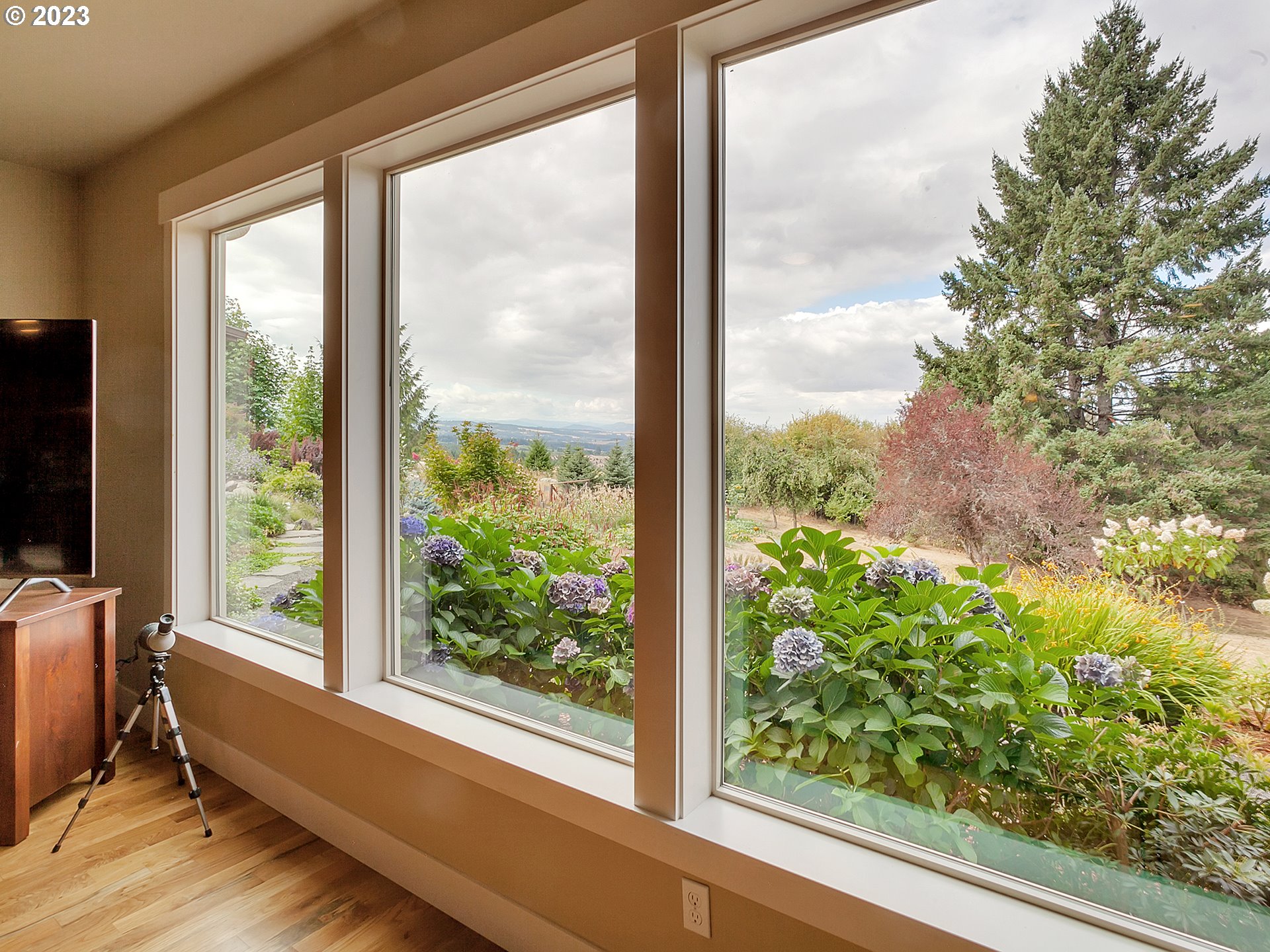 22485 Southwest Schmeltzer Road Sherwood, OR 97140 - Photo 7 of 48 Gallery Image 7