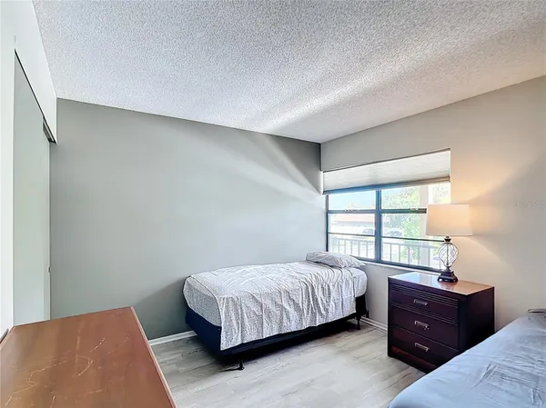 $189,900 | 14130 Rosemary Lane, Unit 3215, Largo, FL 33774