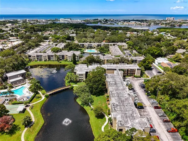 $189,900 | 14130 Rosemary Lane, Unit 3215, Largo, FL 33774