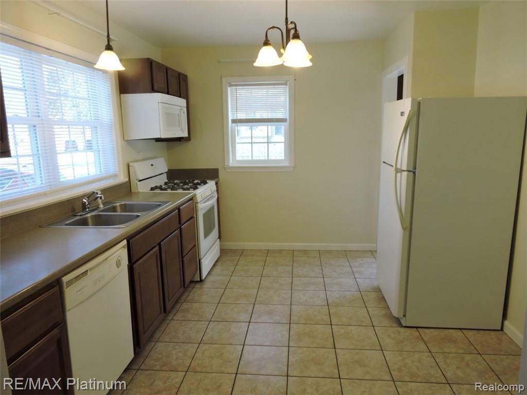 713 Spring Street Howell, MI 48843 - Photo 16 of 21