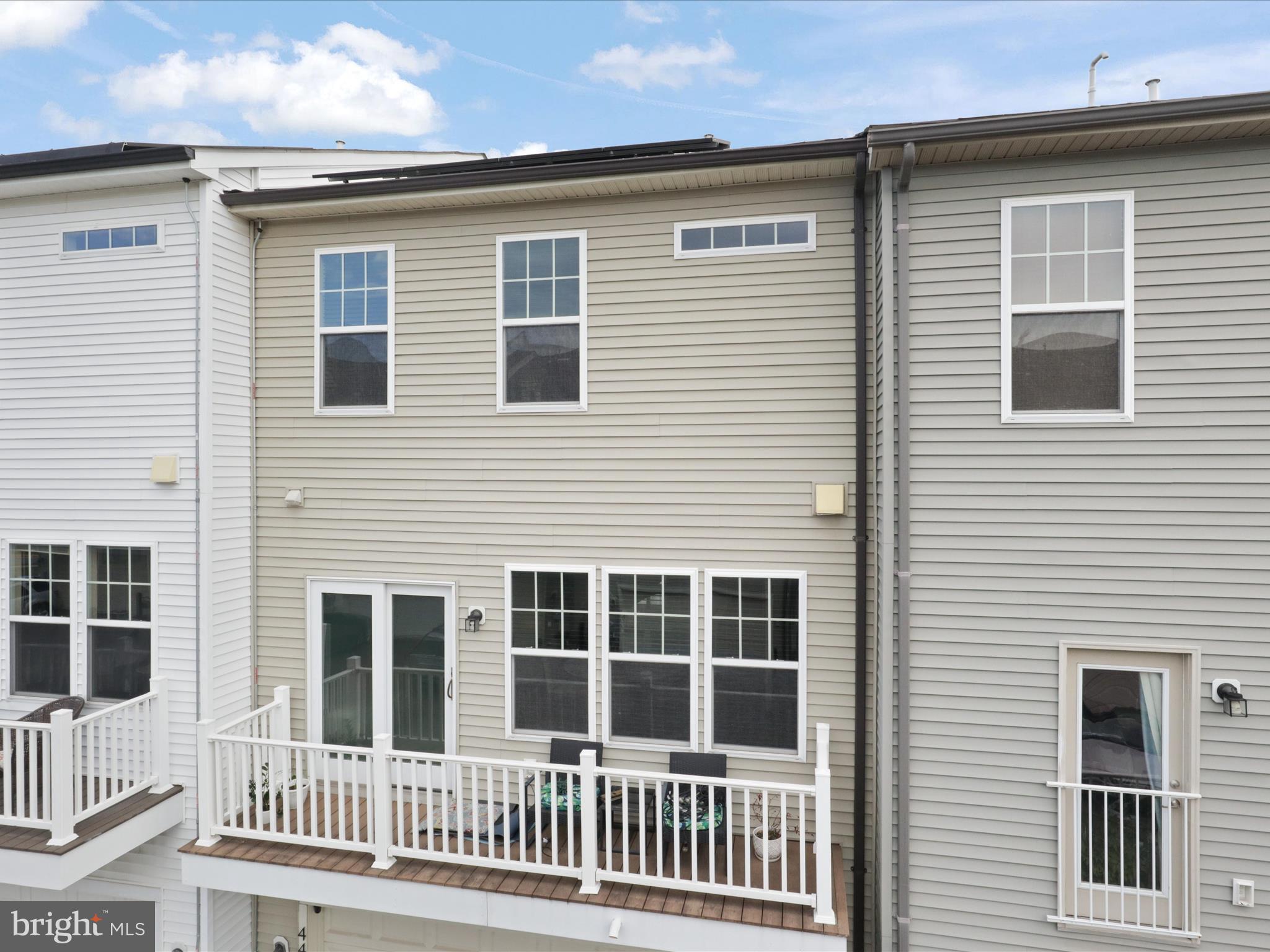 44021 Eastgate View Drive Chantilly, VA 20152 - Photo 25 of 30 a front view of a house