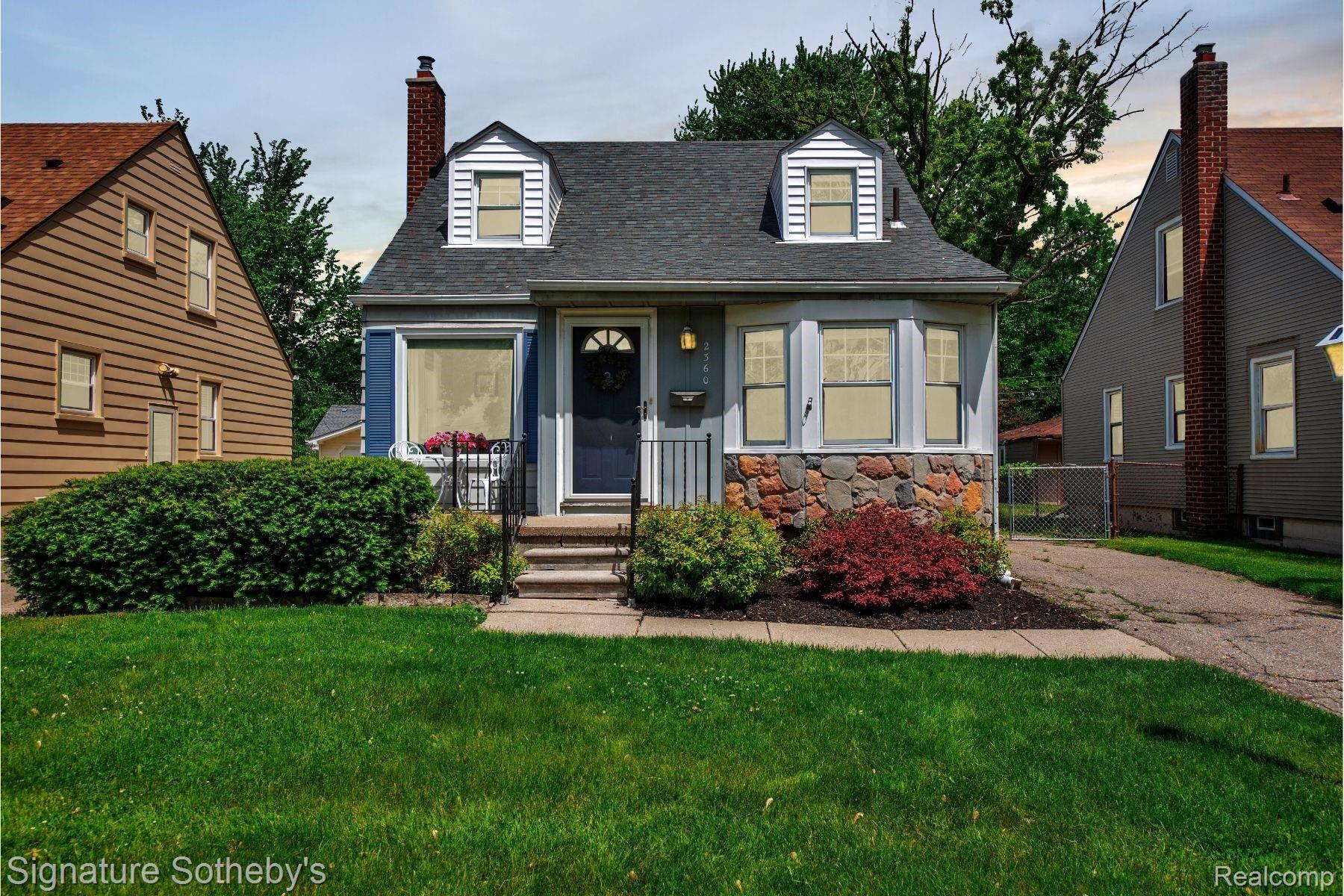 2360 Cambridge Road Berkley, MI 48072 - Photo 1 of 28 2360 Cambridge rd - HD Drone Photography-2.jpg