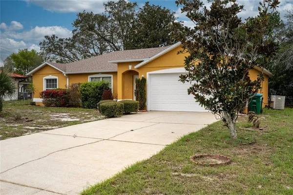 $2,300 | 1510 Falmouth Avenue, Deltona, FL 32725
